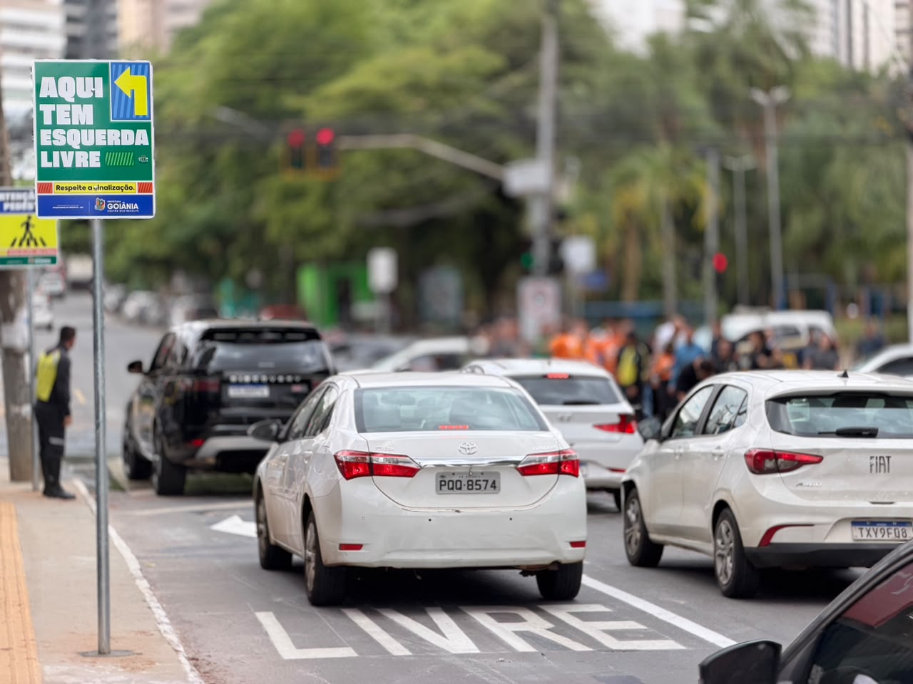 Prefeitura de Goiiânia implanta primeira esquerda livre da capital no cruzamento das avenidas T-3 e T-10