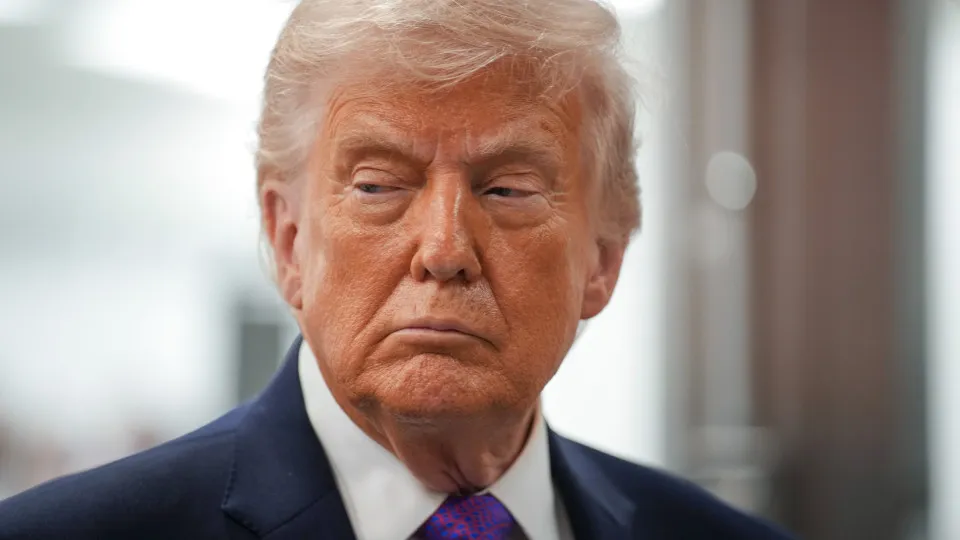 Trump não se pronuncia sobre reeleição de Lula enquanto líderes internacionais parabenizam presidente brasileiro