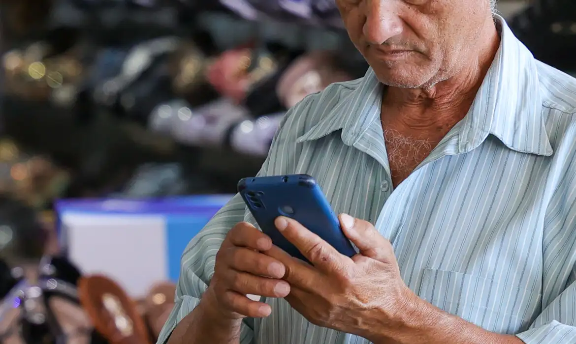 Anatel exigirá reconhecimento facial para ativação e manutenção de linhas de celular a partir de 2027
